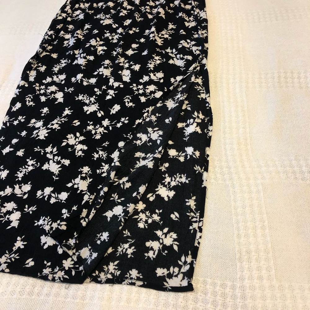 Beautiful Summer Skirt! - Picture 3 of 11